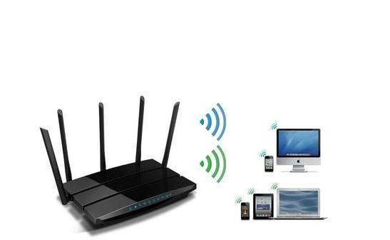 WiFi密码怎么设置才防蹭网？告别万能钥匙，三步加固你的智能网络